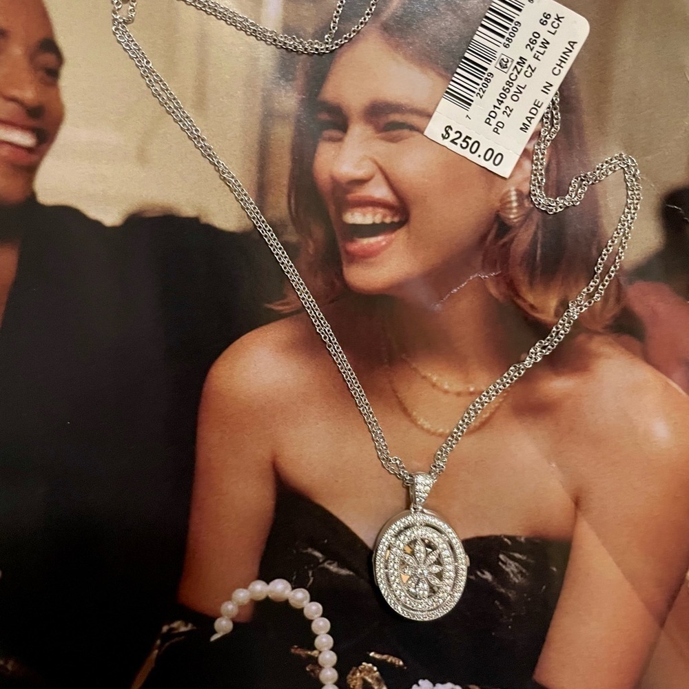 New - sterling silver lock-it keepsake pendant necklace - Picture 4 of 6